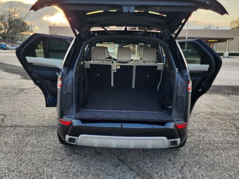 Used 2017 Land Rover Discovery HSE Luxury image 23