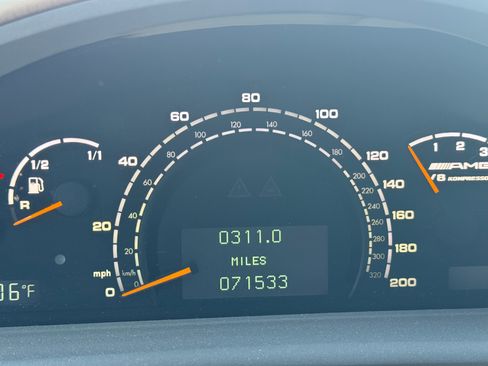 Used 2004 Mercedes-Benz CL 55 AMG image 15