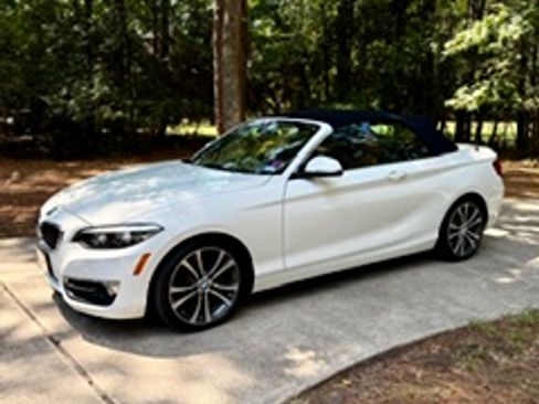 Used 2018 BMW 230i Convertible RWD image 6
