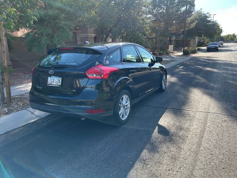 Used 2017 Ford Focus SE image 10