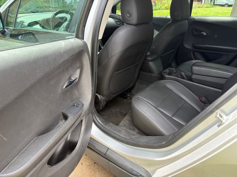 Used 2013 Chevrolet Volt Premium w/ Premium Trim Package FWD image 15