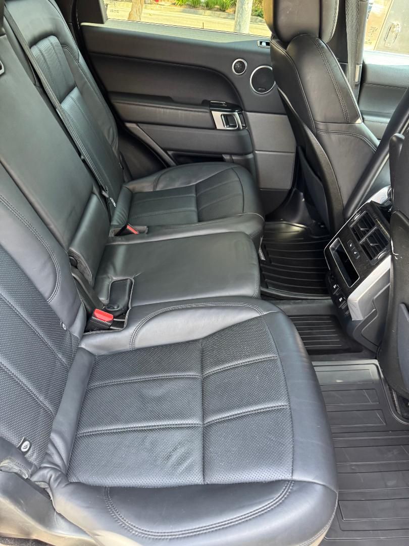 Used 2018 Land Rover Range Rover Sport HSE AWD/4WD image 20