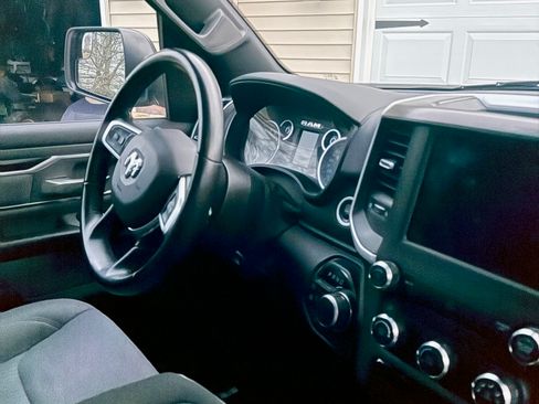 Used 2021 RAM 1500 Big Horn AWD/4WD image 10