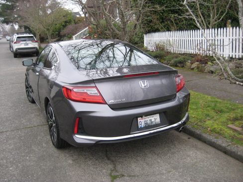 Used 2017 Honda Accord EX-L image 5