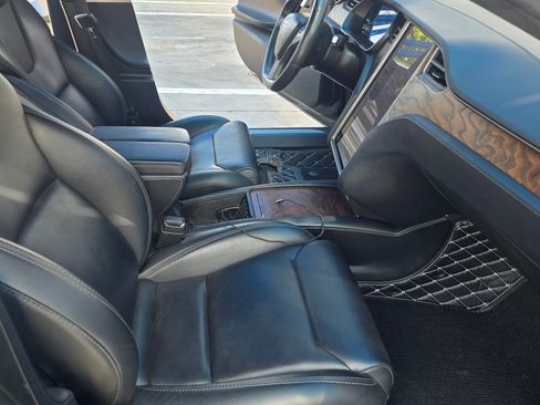 Used 2018 Tesla Model S 75D image 9
