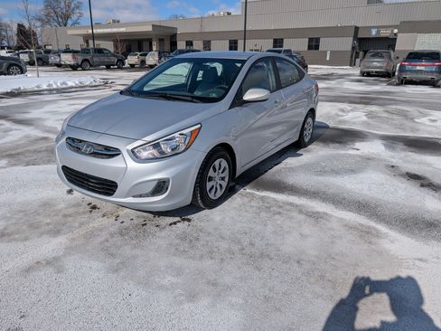Used 2017 Hyundai Accent SE image 5