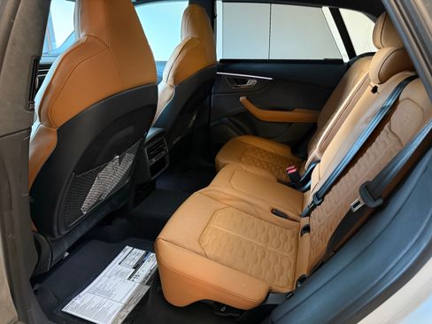 Used 2024 Audi RS Q8 image 6