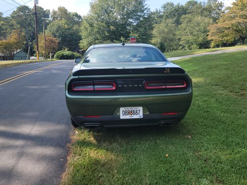 Used 2019 Dodge Challenger R/T Scat Pack image 5