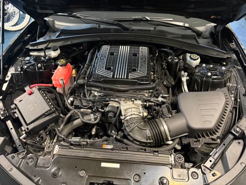 Used 2018 Chevrolet Camaro ZL1 image 10