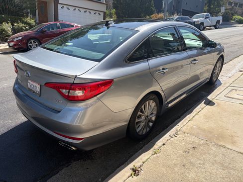 Used 2015 Hyundai Sonata Limited w/ Option Group 06 FWD image 8