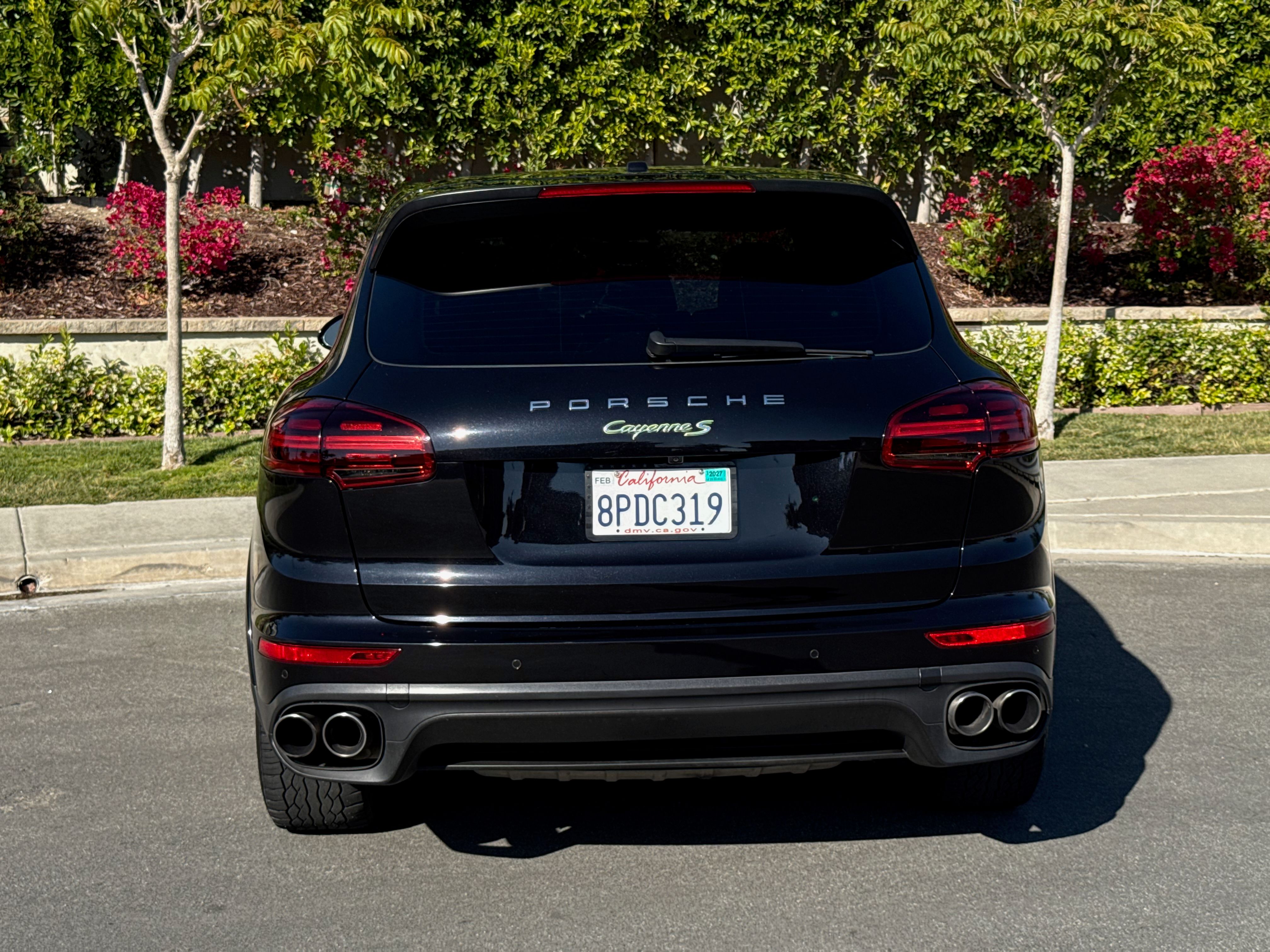 Used 2017 Porsche Cayenne S Platinum AWD/4WD image 5
