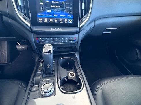 Used 2019 Maserati Ghibli image 3