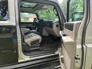 Used 2005 HUMMER H2 w/ Preferred Equipment Group AWD/4WD image 4