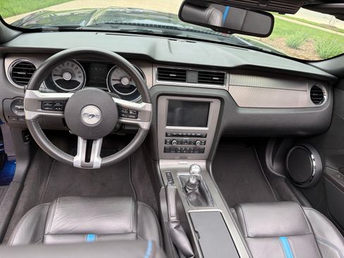 Used 2011 Ford Mustang GT Premium w/ Electronics Pkg RWD image 16