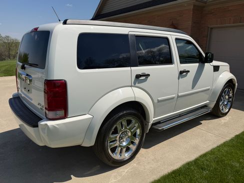 Used 2008 Dodge Nitro R/T image 27