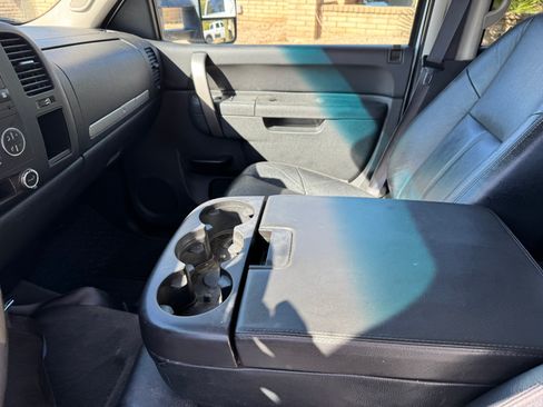 Used 2013 GMC Sierra 3500 SLE w/ HD SLE Premium Package image 19