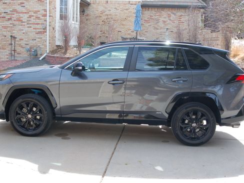 Used 2023 Toyota RAV4 XSE image 1