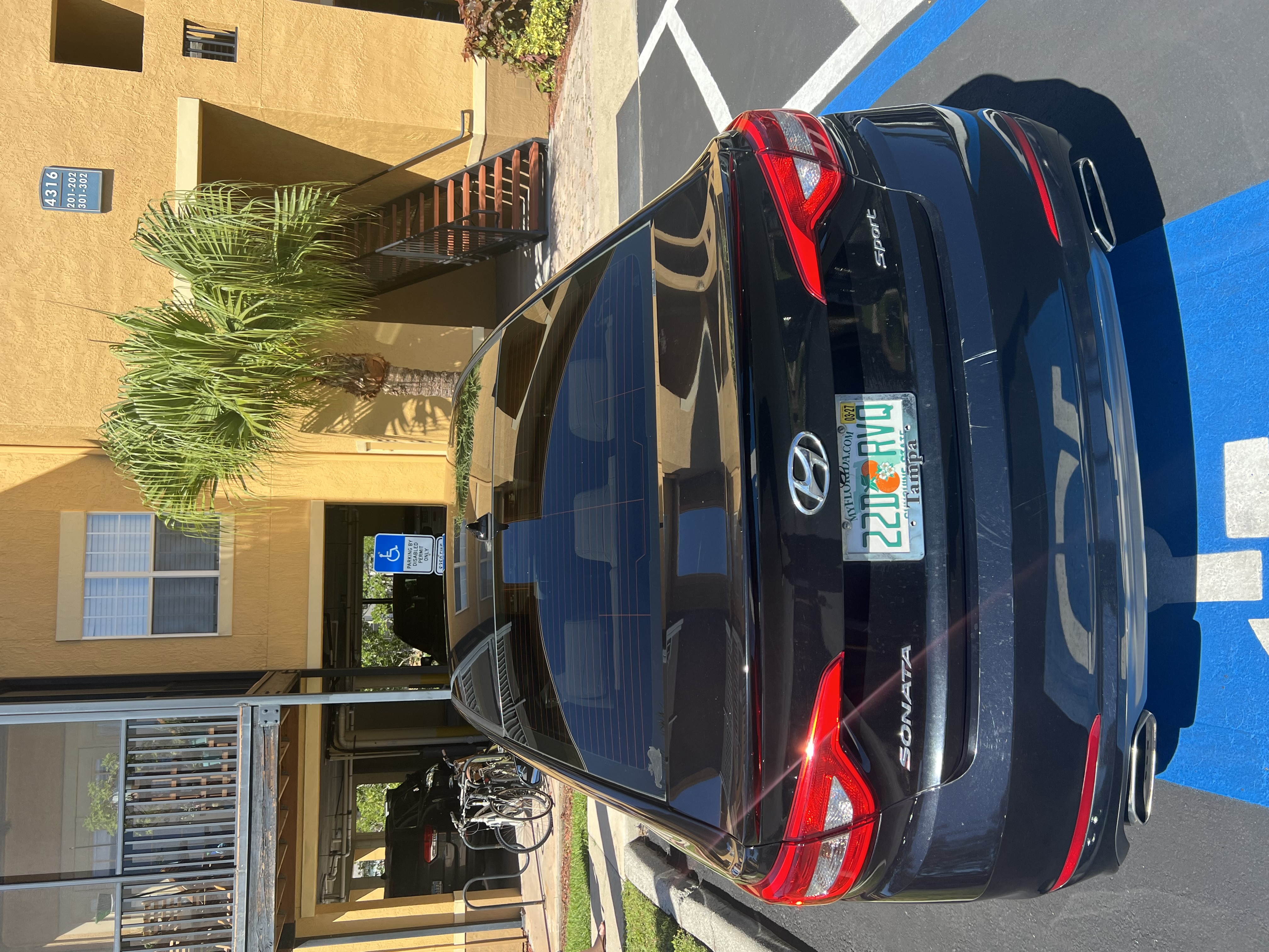 Used 2017 Hyundai Sonata Sport FWD image 4