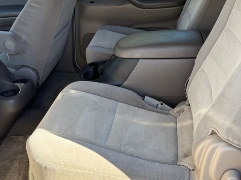 Used 2007 Toyota Sequoia SR5 image 8