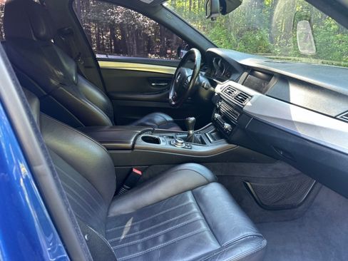 Used 2013 BMW M5 RWD image 16