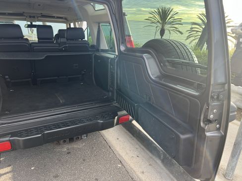 Used 2004 Land Rover Discovery SE image 10