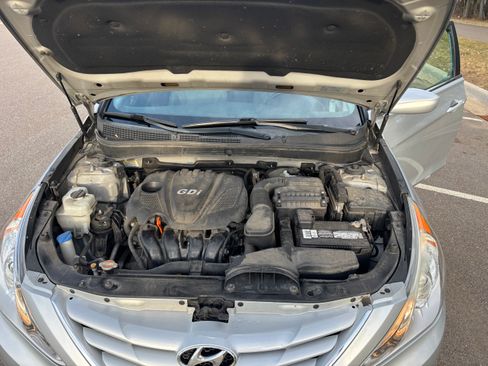 Used 2012 Hyundai Sonata GLS image 9