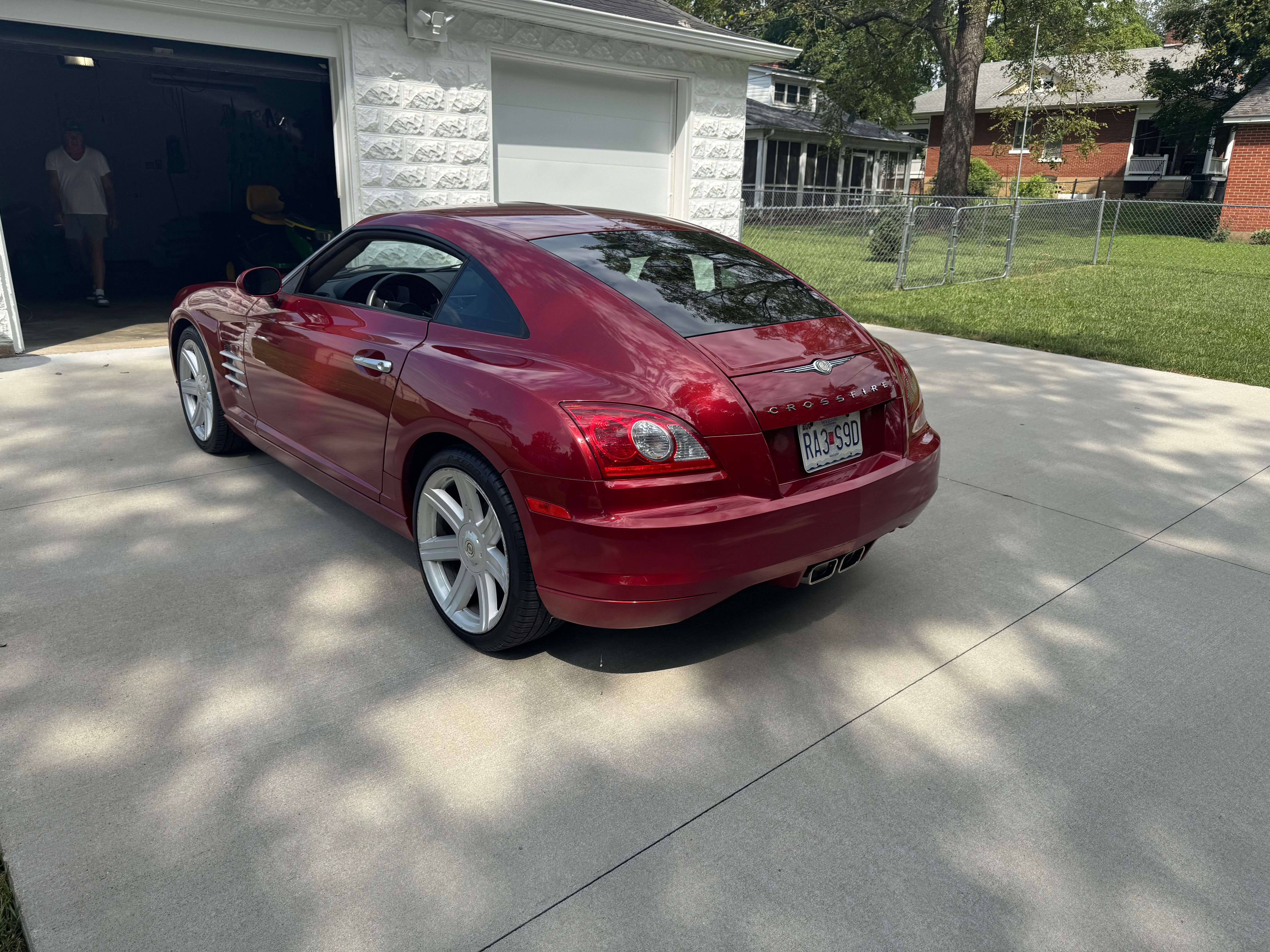 Used 2005 Chrysler Crossfire Limited RWD image 8