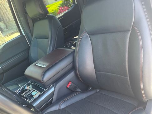 Used 2022 Ford F150 Lariat w/ Equipment Group 502A High image 18