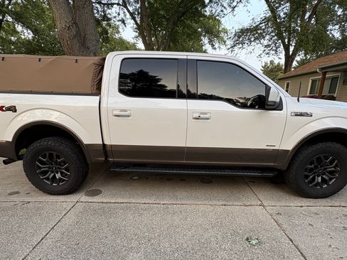 Used 2015 Ford F150 Lariat w/ Equipment Group 501A Mid AWD/4WD image 8