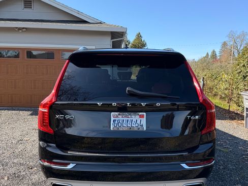 Used 2018 Volvo XC90 T6 Inscription w/ Convenience Package image 6