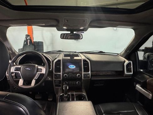 Used 2019 Ford F150 Lariat w/ Equipment Group 502A Luxury image 15