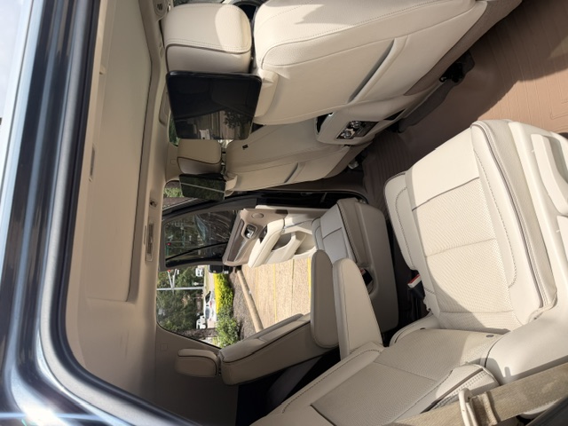 Used 2021 GMC Yukon Denali w/ Denali Premium Package RWD image 10