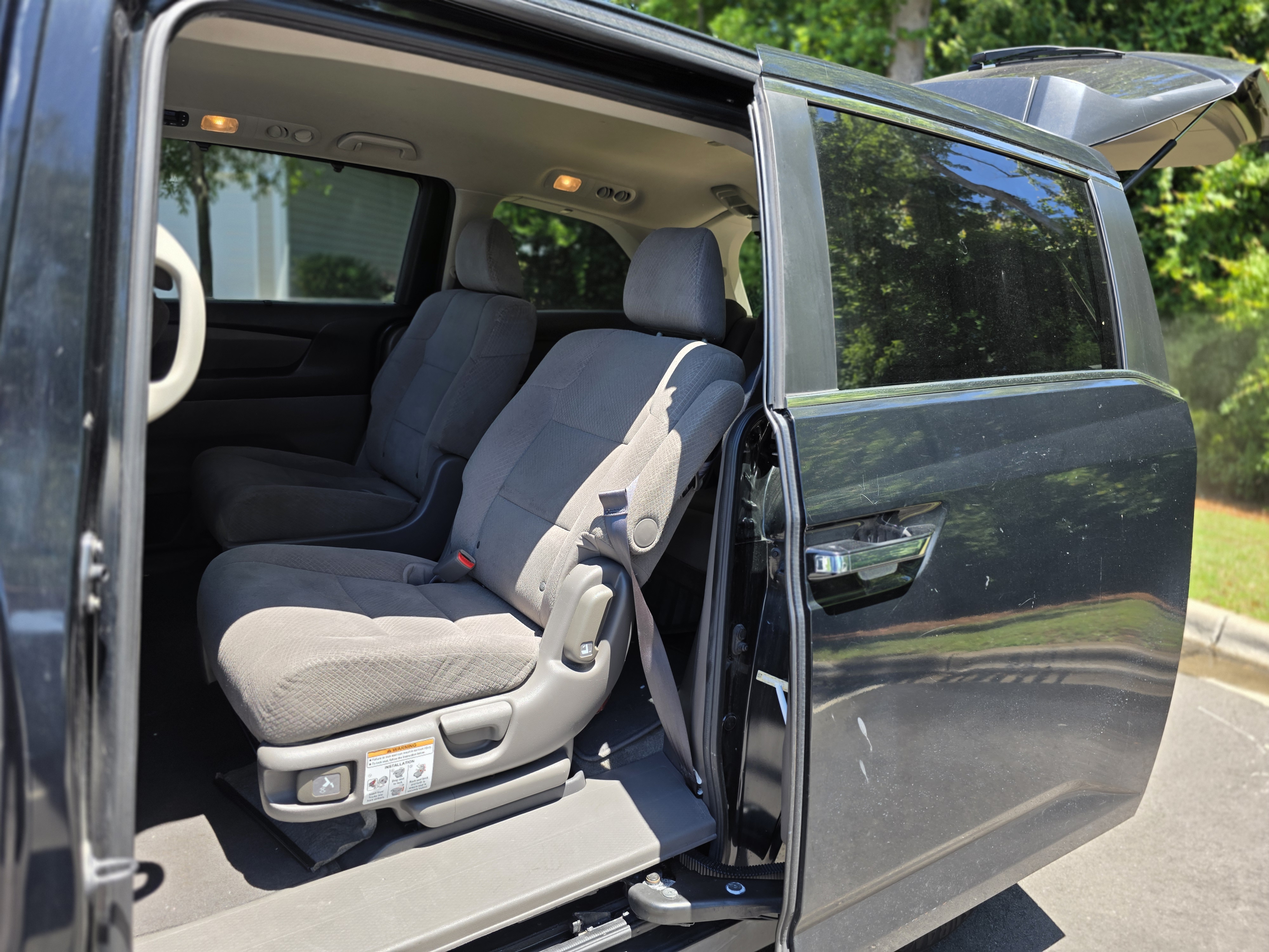 Used 2014 Honda Odyssey EX image 16