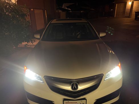 Used 2015 Acura TLX V6 SH-AWD w/ Technology Pkg image 11