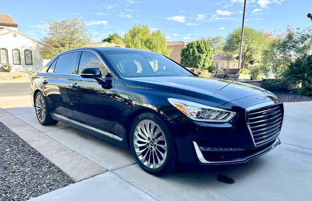 Used 2017 Genesis G90 3.3T Premium RWD image 6