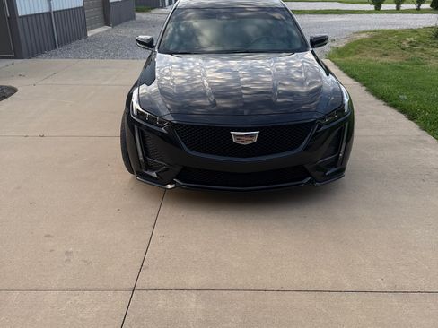 Used 2022 Cadillac CT5 V w/ Premium Package RWD image 6