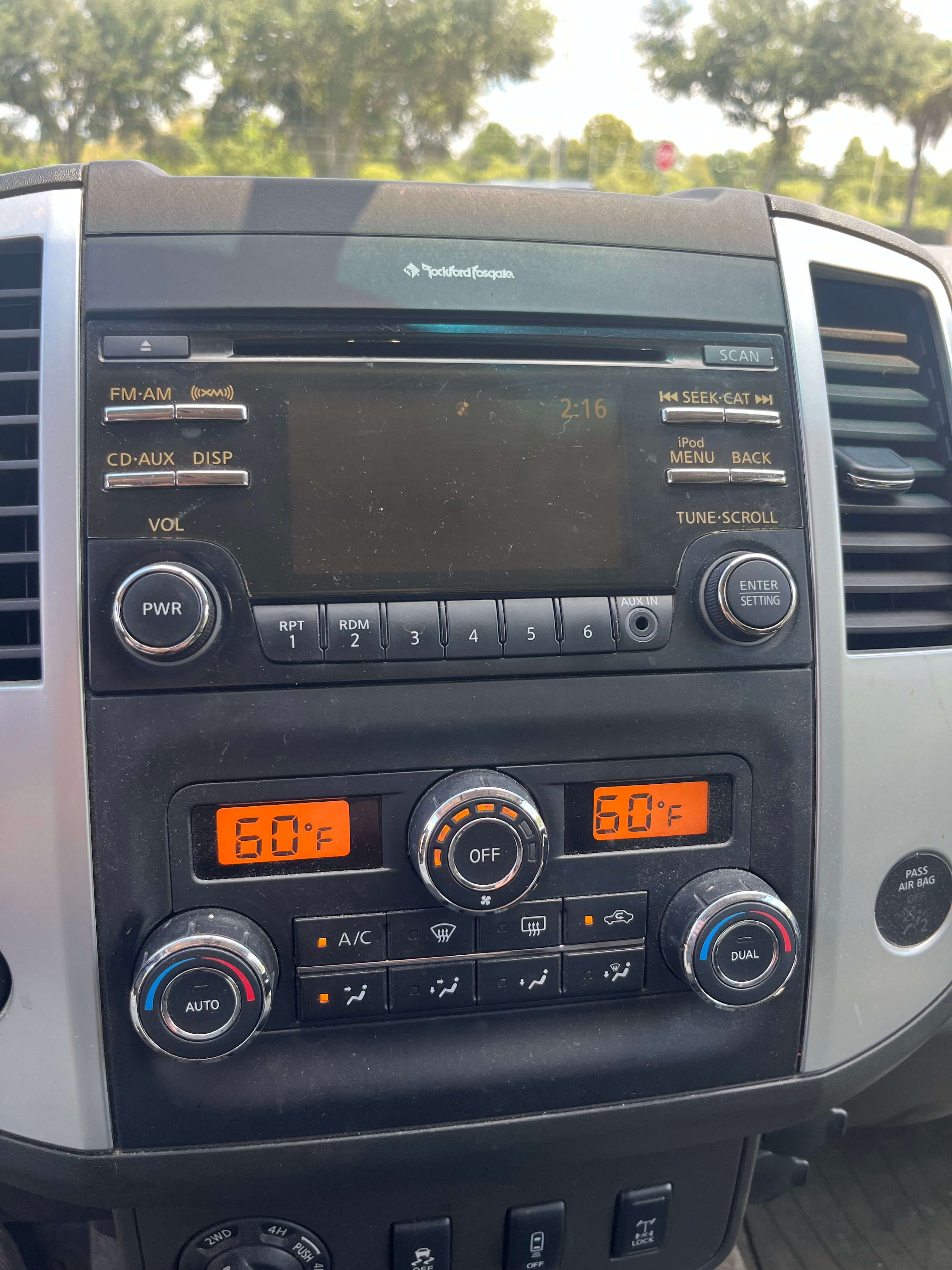 Used 2013 Nissan Frontier PRO-4X AWD/4WD image 14