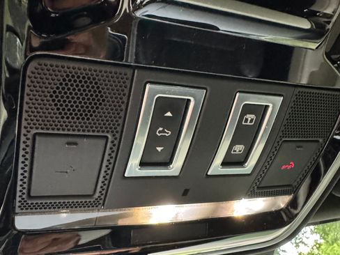 Used 2016 Land Rover Range Rover Sport Supercharged image 21