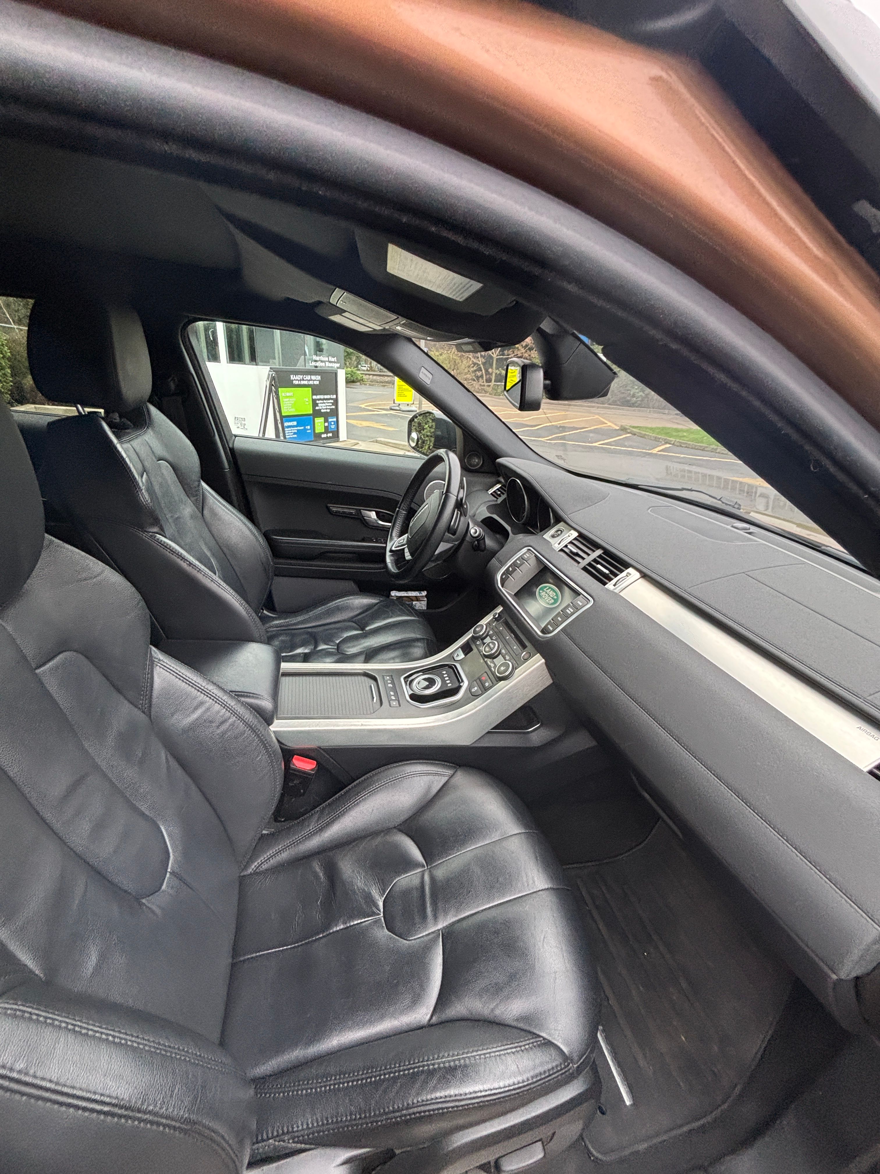 Used 2014 Land Rover Range Rover Evoque Pure Premium AWD/4WD image 9