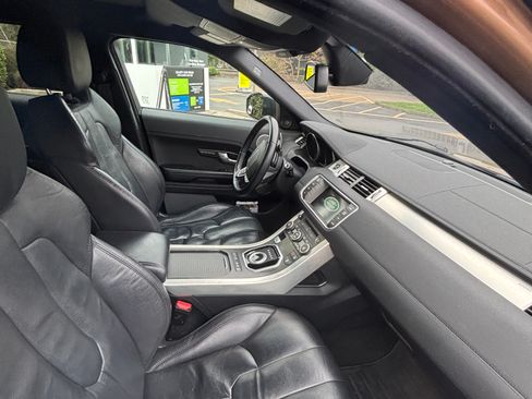 Used 2014 Land Rover Range Rover Evoque Pure Premium image 9