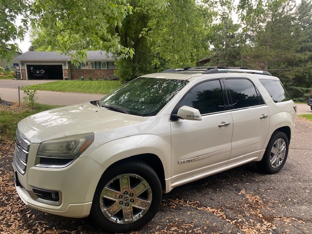 Used 2014 GMC Acadia Denali FWD image 17