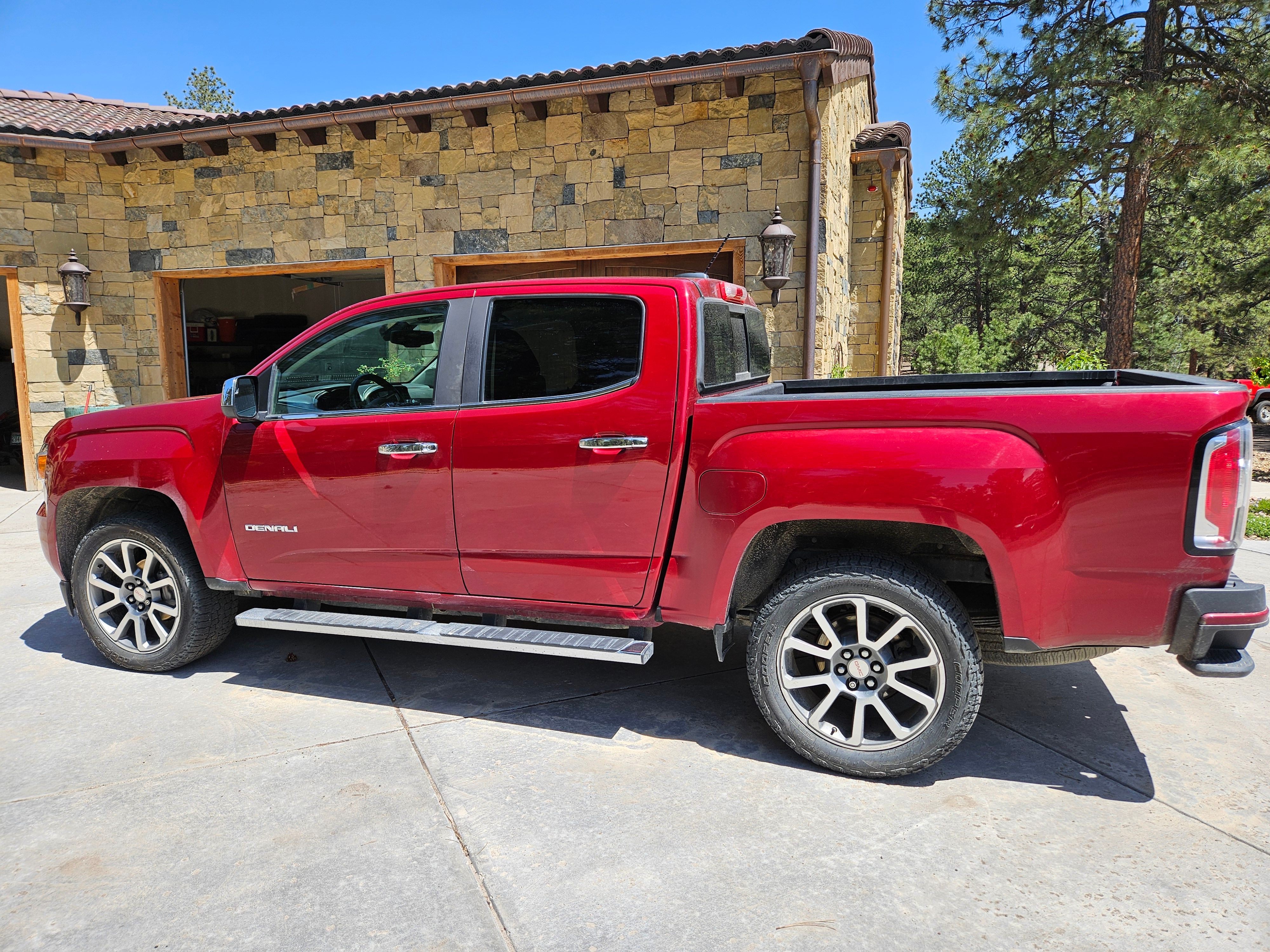 Used 2017 GMC Canyon Denali AWD/4WD image 5