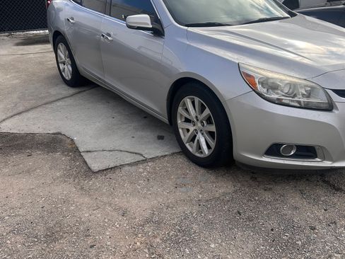 Used 2016 Chevrolet Malibu LTZ image 2