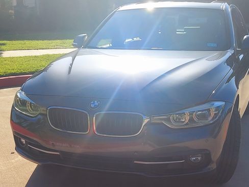 Used 2018 BMW 330i Sedan image 5