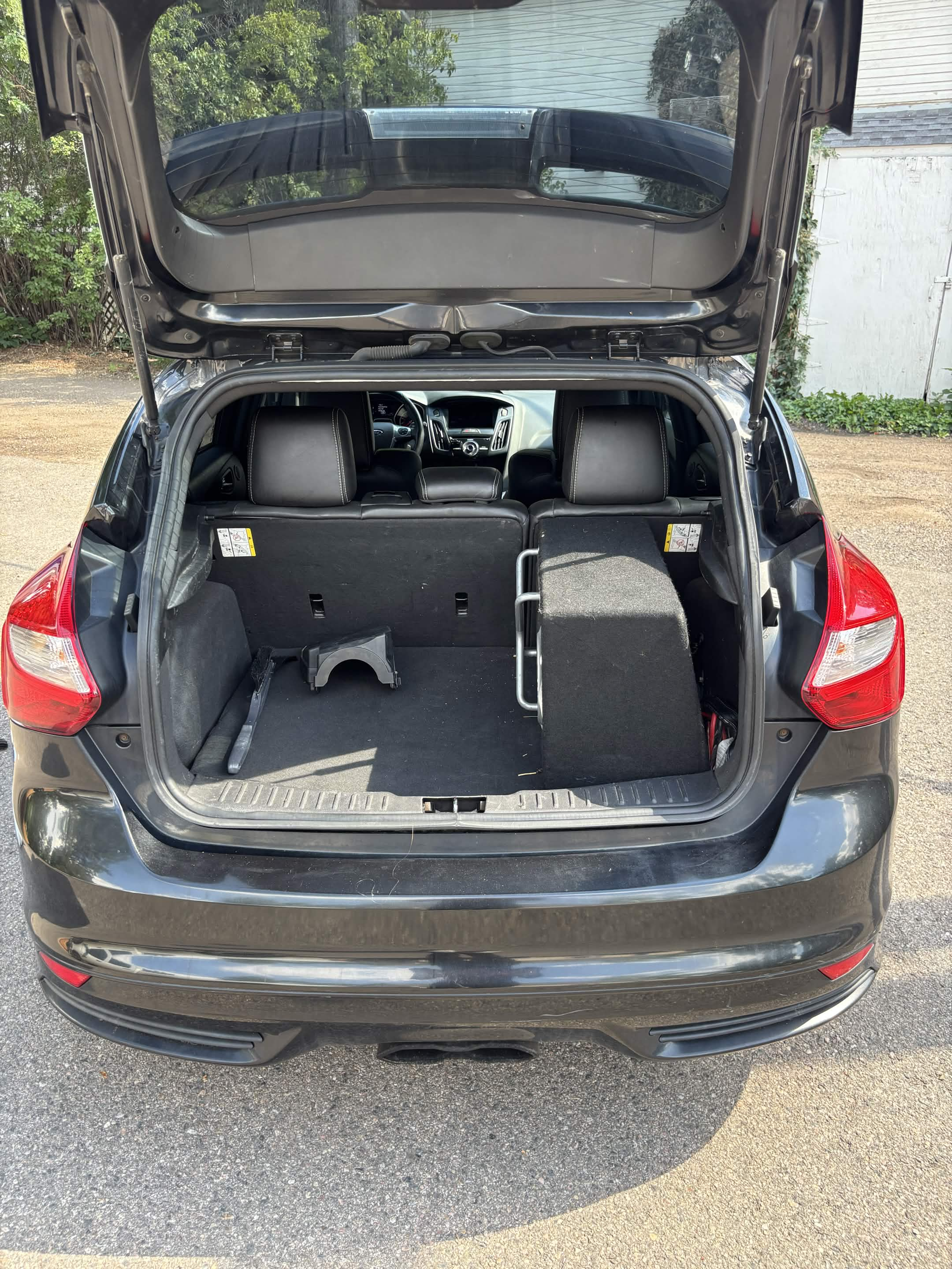 Used 2013 Ford Focus ST FWD image 6