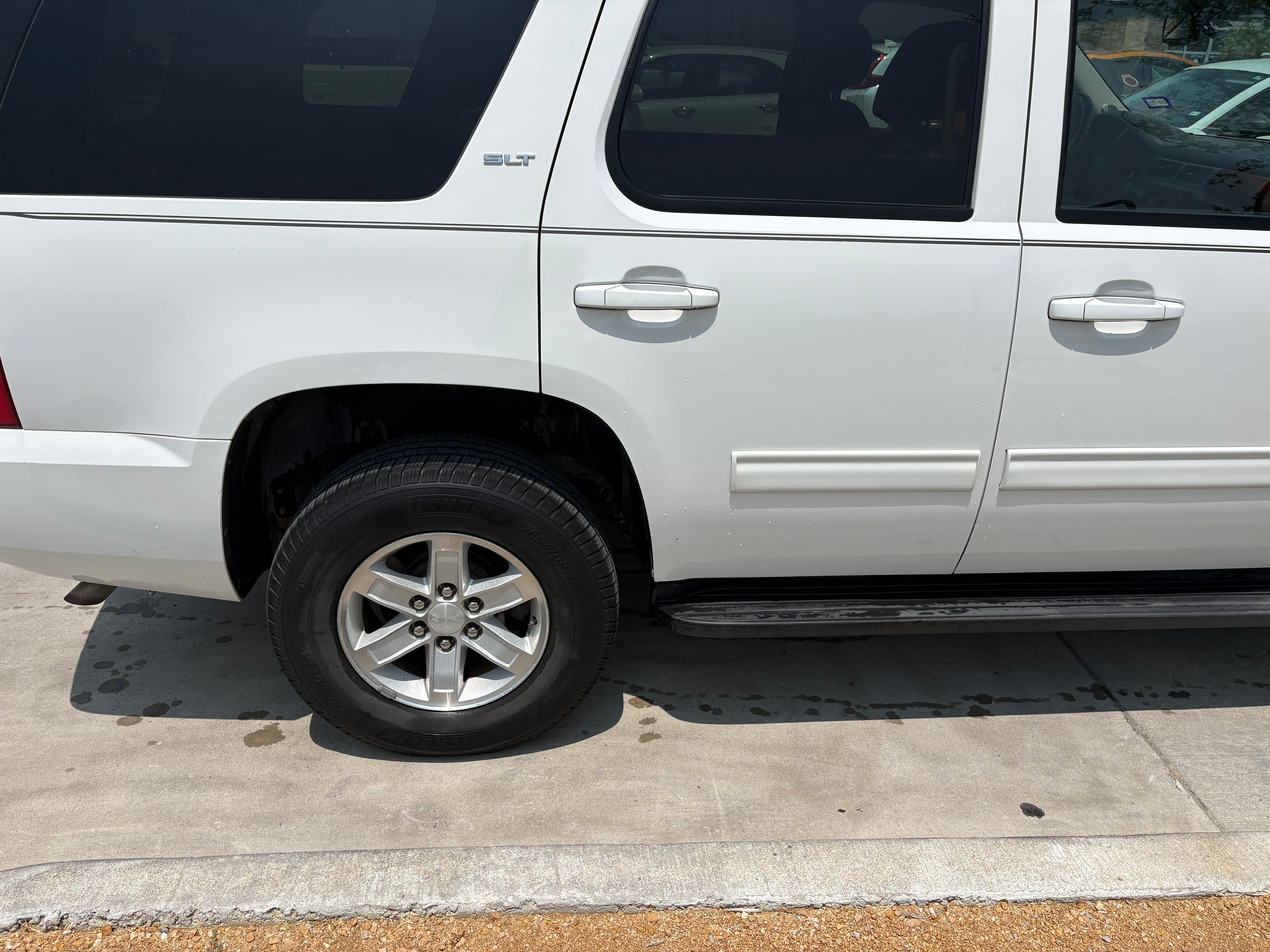 Used 2013 GMC Yukon SLT AWD/4WD image 13
