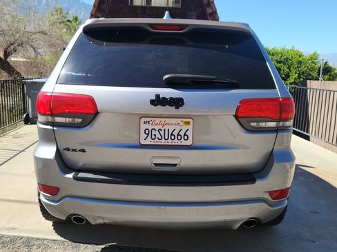 Used 2014 Jeep Grand Cherokee Altitude image 5