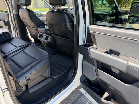 Used 2024 Ford F450 Lariat w/ Lariat Ultimate Package AWD/4WD image 16