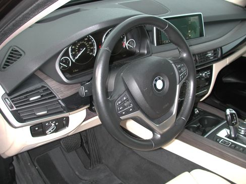Used 2016 BMW X5 xDrive35i image 16