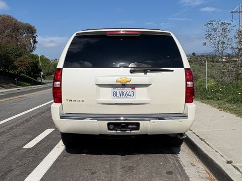 Used 2013 Chevrolet Tahoe LTZ image 8